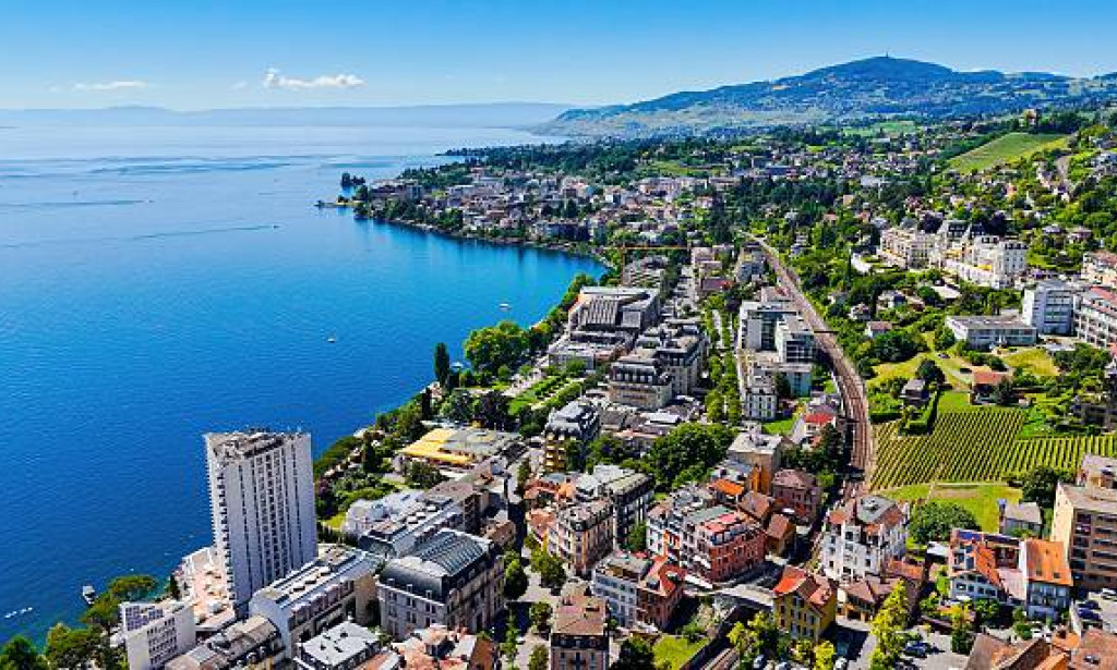 How Can Aerial HDR Photography for Hotels Elevate Branding?