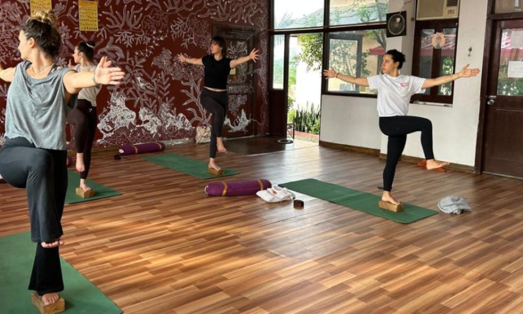 Top Experience Traditional Yoga with 200 Hour Yoga Training in India