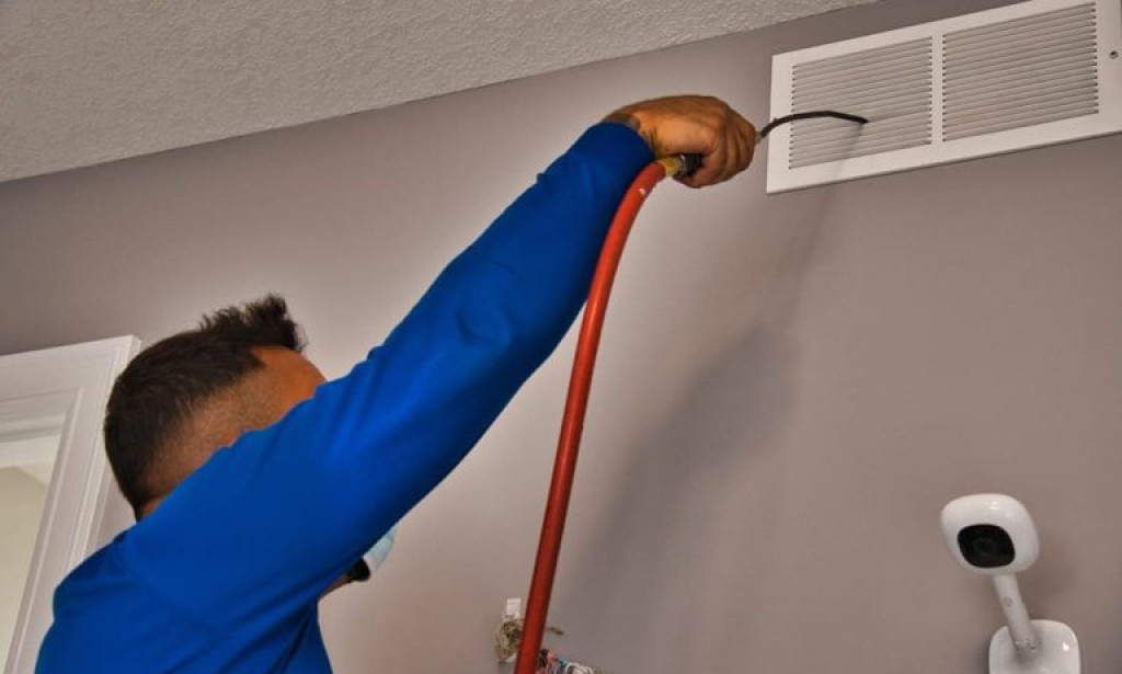 10 Signs Your Air Ducts Need Cleaning Immediately