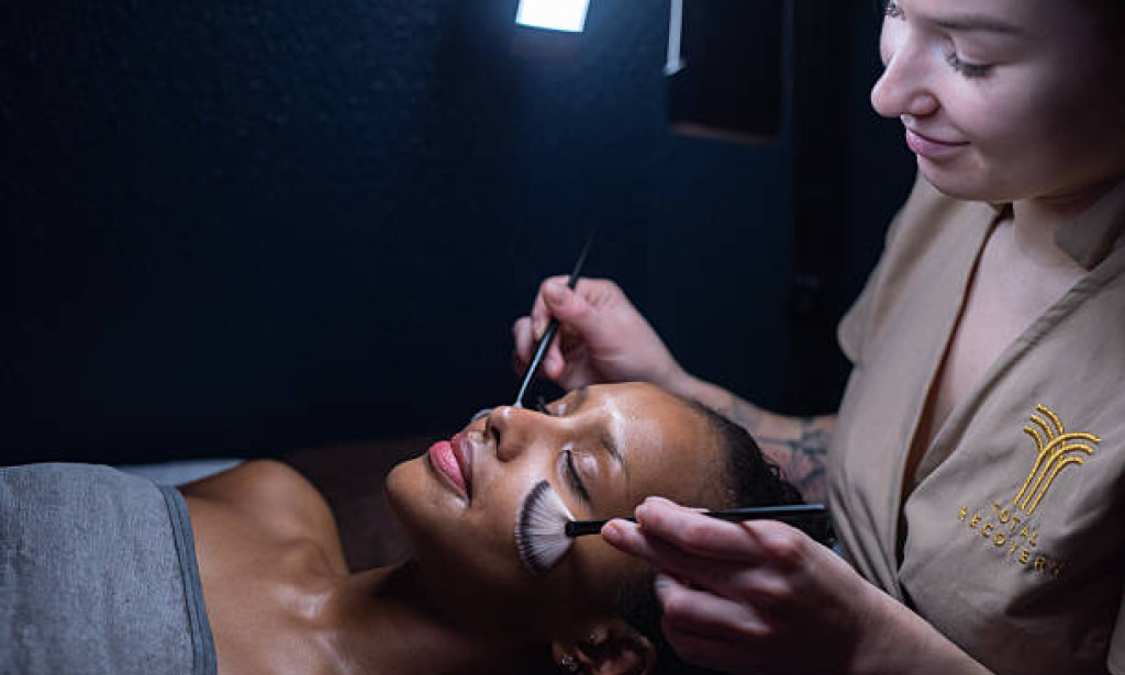 How to prep for The Best Glo2Facial when your skin is sensitive