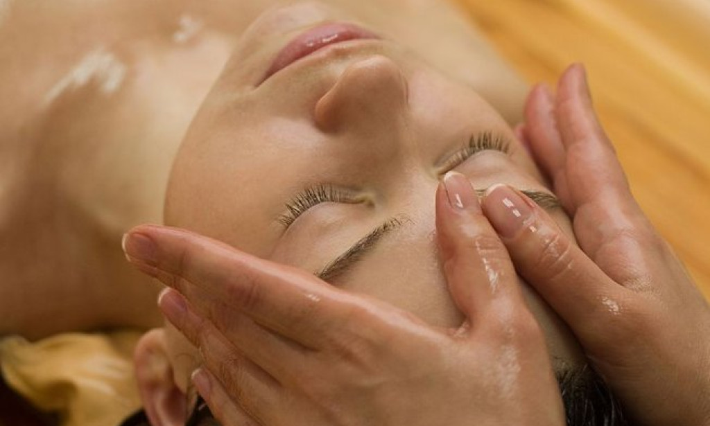 Top Common Mistakes to Avoid in Hanuman Asana