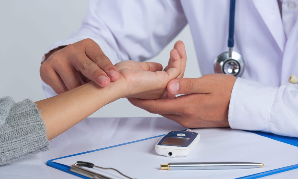 How Does LuxOvia Blood Balance Support Healthy Glucose Levels, Energy, and Overall Wellness Naturally?