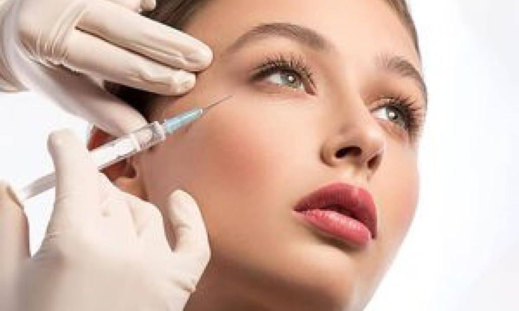 How Do Juvederm Fillers in Dubai Work Under the Skin?
