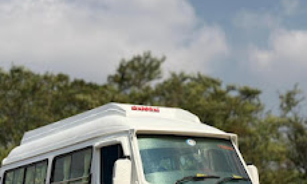 Lack of Comfortable Seating in 25 Seater Bus Mini on Rent in Bangalore - top