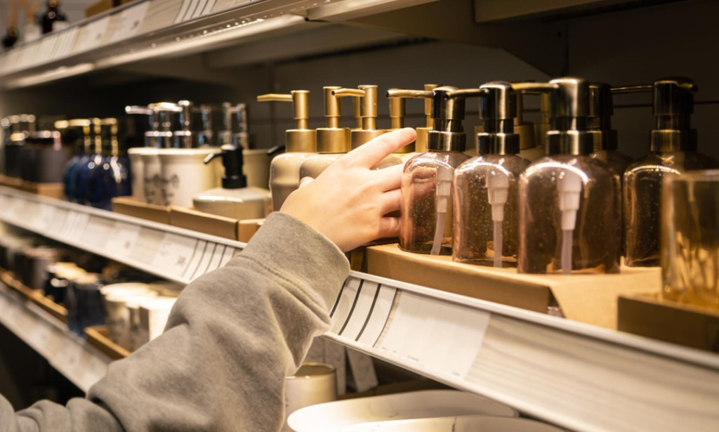 Best Online Perfume Store in UAE: Where Luxury Fragrance Meets Affordability