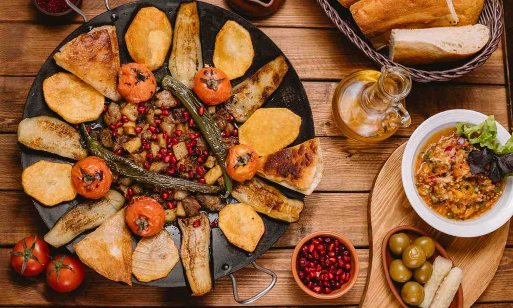 How to Enjoy a Perfect Evening of Spanish Tapas Bondi Now