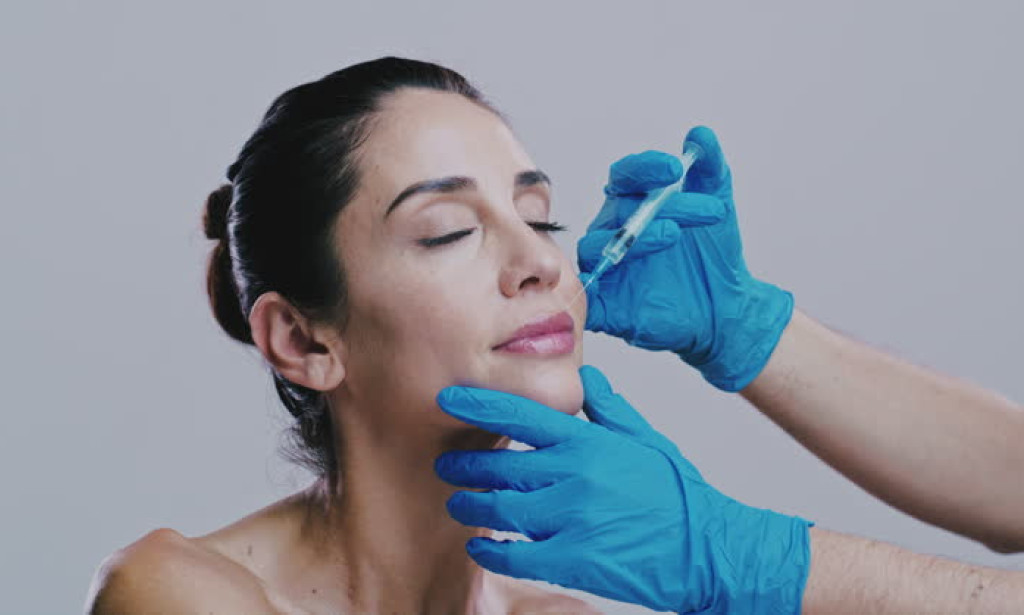 How Do Lip Filler Injections Keep Lips Hydrated and Soft?
