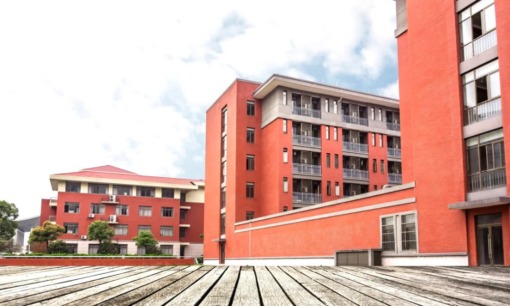 Senior Secondary School in Dehradun: How Dehradun Became India’s Preferred Destination for Quality School Education