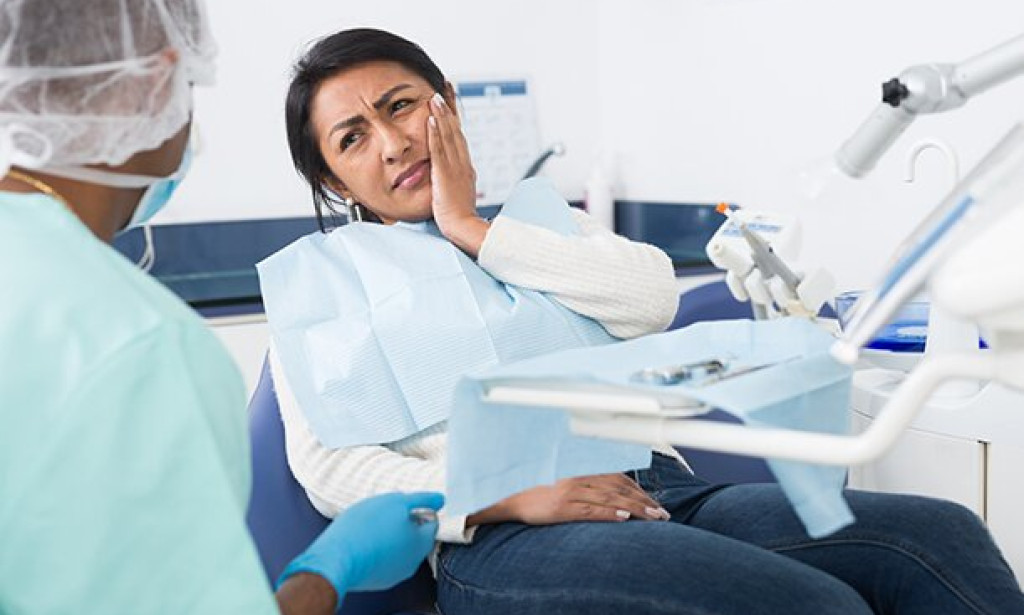 Severe Tooth Pain at Night? When Emergency Dental Care Becomes Necessary