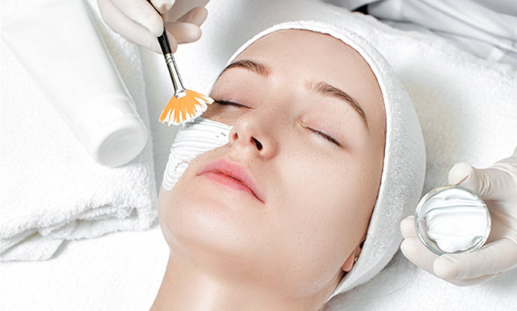How Can Chemical Peel Treatment Reduce Fine Lines and Wrinkles?