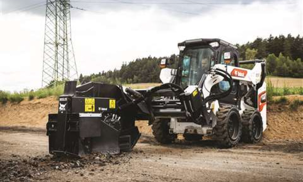 What Complex Builds Need Smarter Equipment Choices: One Machine or Five