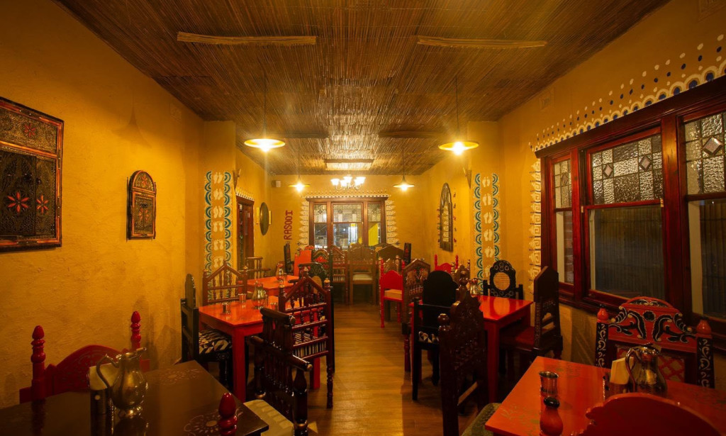 Top Indian Restaurant in Adelaide Offers the Best Family Dining Experience?