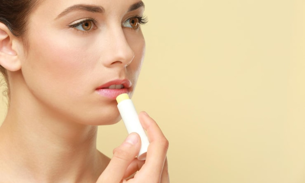Best Moisturizing Lip Balm for Dry Lips: Top Picks for Soft, Healthy Lips