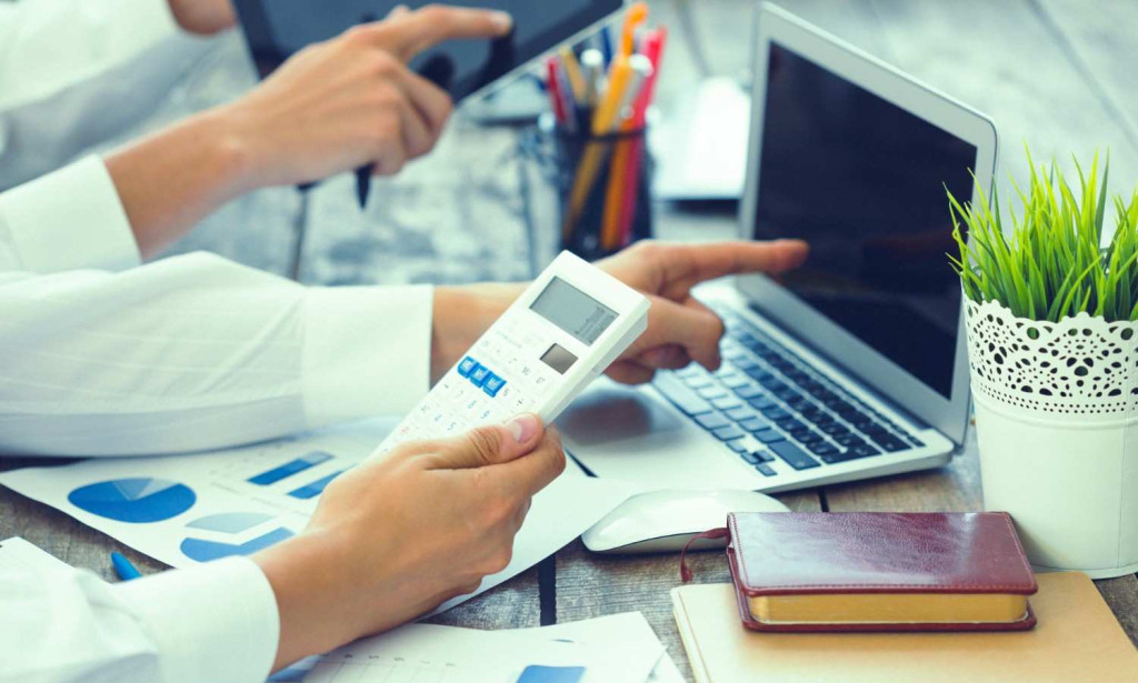 What are Tax, Payroll & Accounting Implications for Recruitment and Property Sector Employees in the UK?