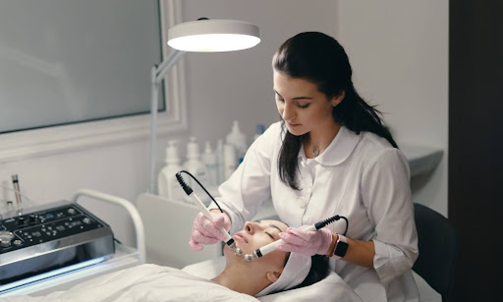 How Understanding Skin Regeneration: A Practical Guide to Laser and Cosmoderm Treatments