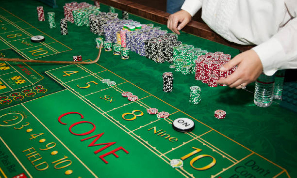 What to Expect When You Hire Casino Party Rentals