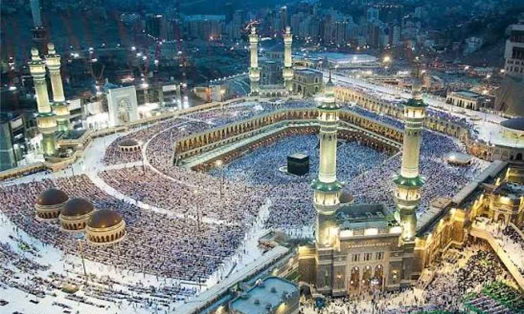 ماذا تتضمن باقات رحلات عمرة المتكاملة؟TOP