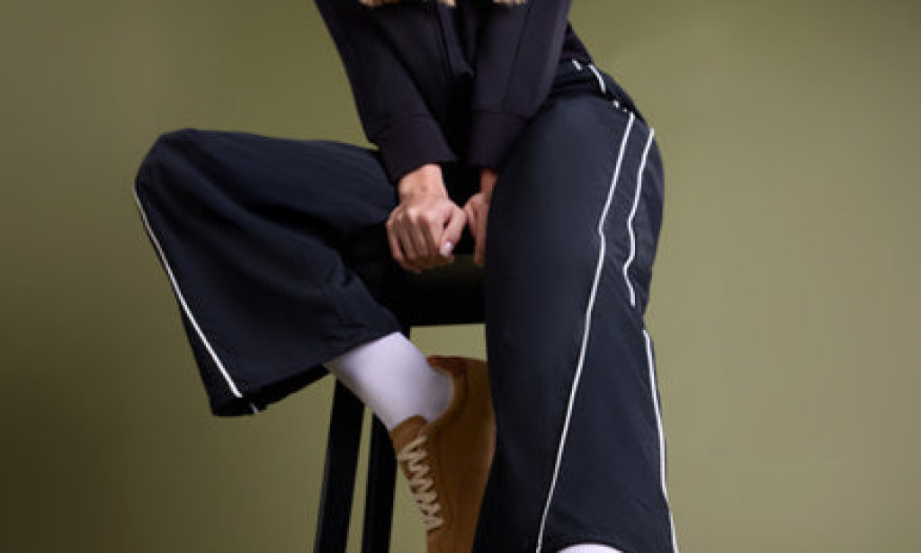 Top Women Sneakers: Style, Comfort & Performance Guide