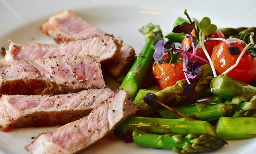 Top 10 Easy Low-Carb Meals for Beginners