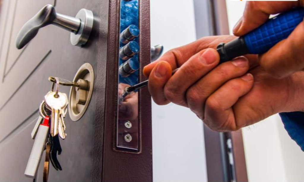 How to Secure Your New Home in Colorado Springs: The Day-1 Lock Checklist 90% of New Residents Forget