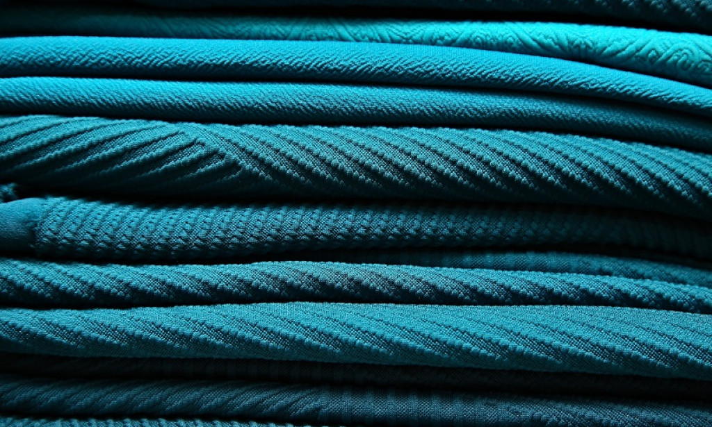 How to Choose the Best Crinkle Fabric from Trusted Fabric Manufacturers