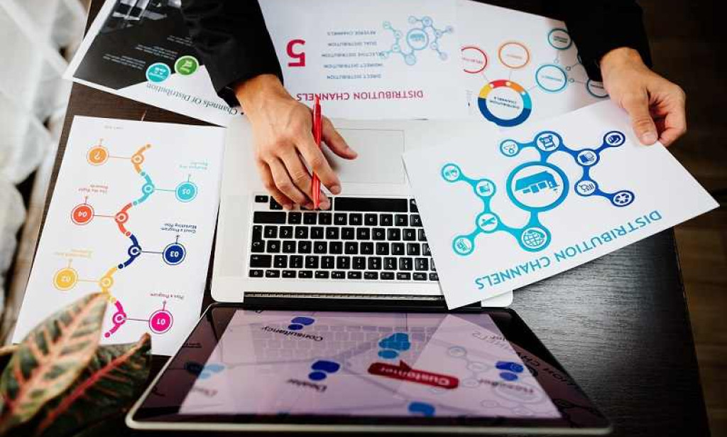 What Happens Before Someone Searches "Near Me"? Understanding the Hidden Customer Journey