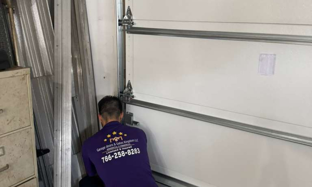 How to Get Fast Garage Door Spring Repair in Sunrise, FL by Garage Door Kingdom