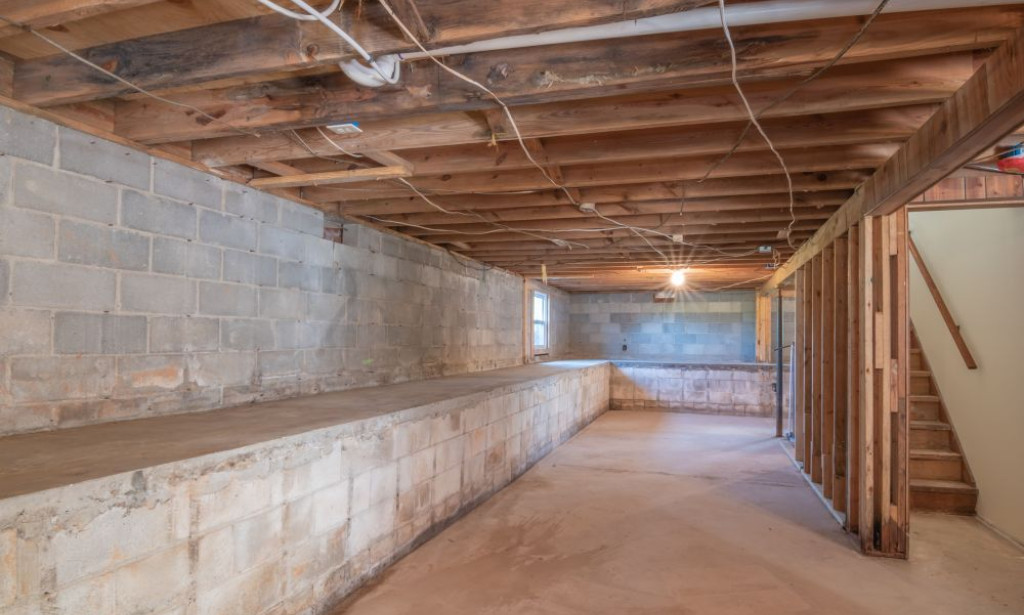 How Crawl Space Encapsulation Improves Indoor Air Quality in Charlotte Homes