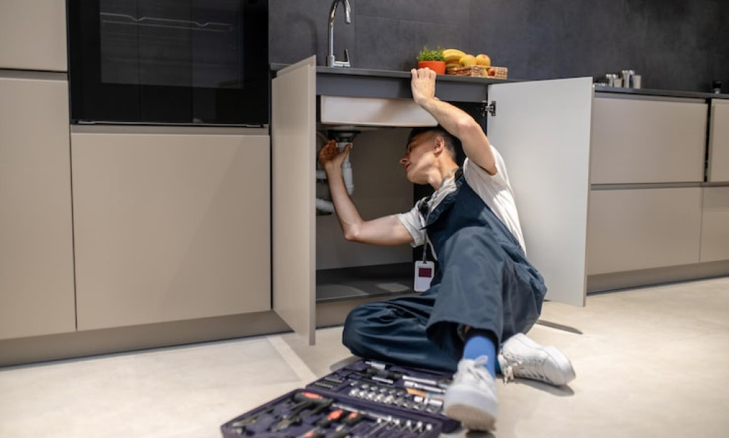 How Professional Drain Cleaning Services Are Essential for a Healthy Plumbing System