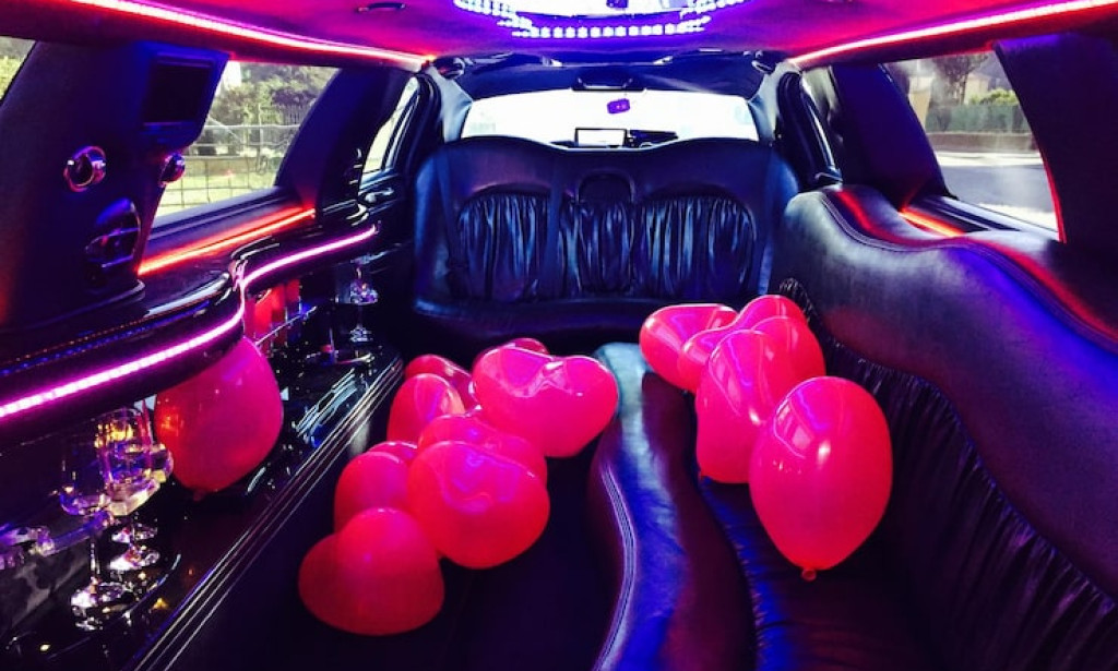 How Austin Party Bus Rental Is the Best Way to Travel for Special Events