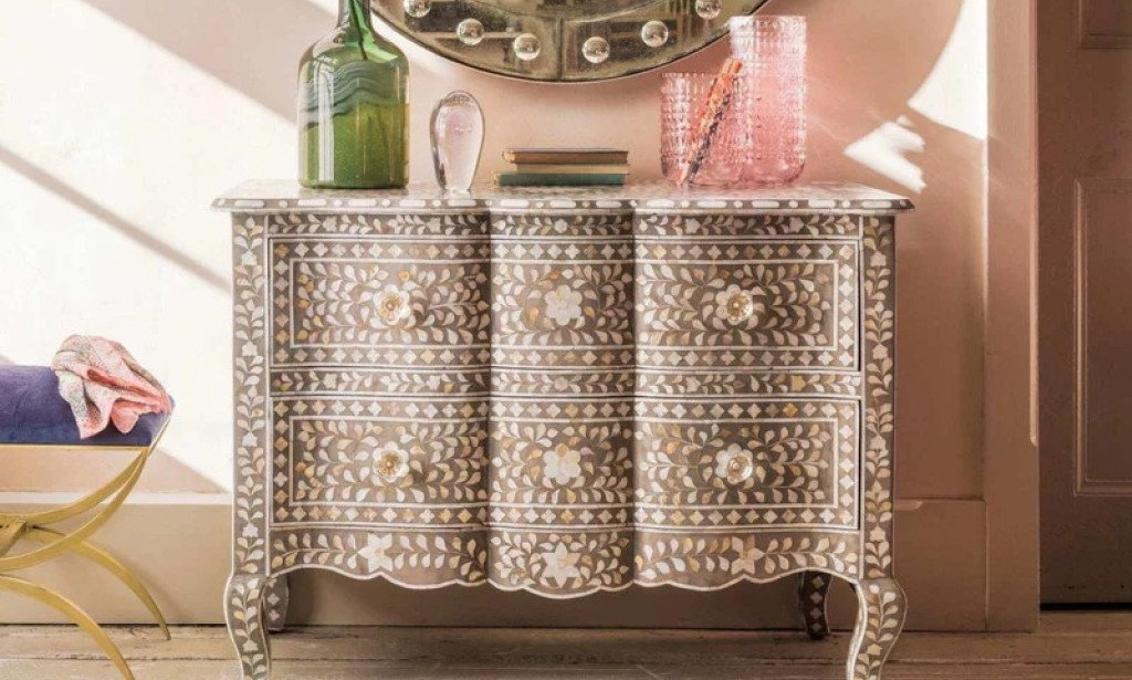 What Should You Consider Before Buying a Mirrored Buffet Cabinet for Your Home?